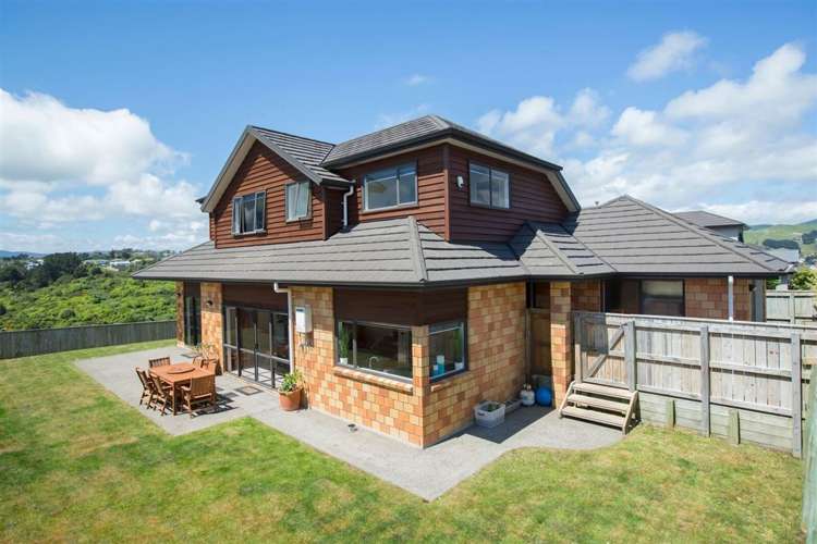 25 Tongariro Drive Aotea_18