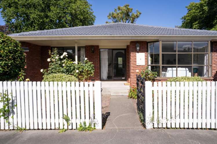 2/11 Office Road Merivale_0