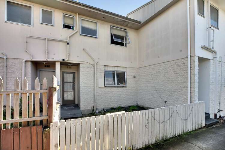 2/35 Parlane Street Addington_13