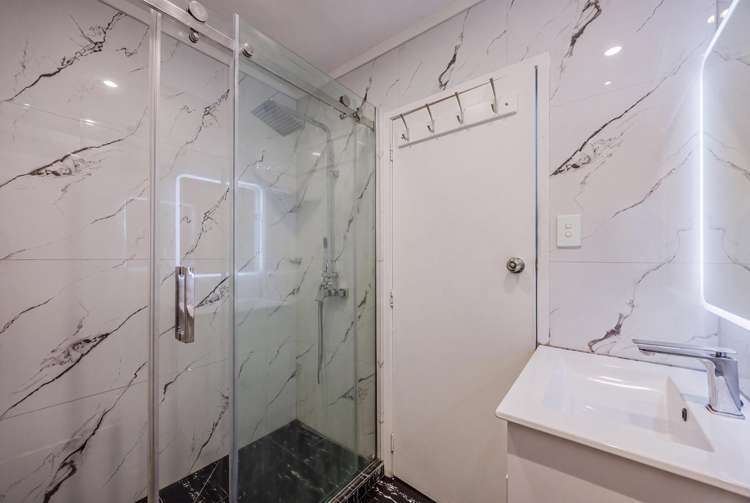 1/61 Hillside Road Papatoetoe_6