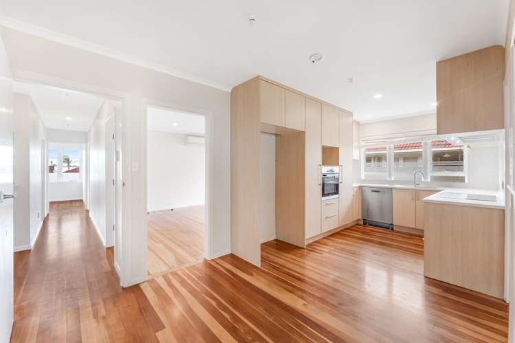 21 Britton Avenue Mount Roskill_2