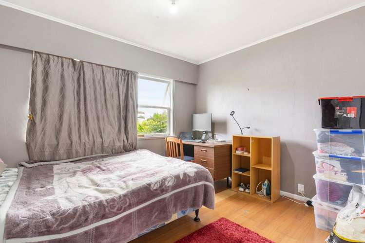 64 Clayton Avenue Otara_11