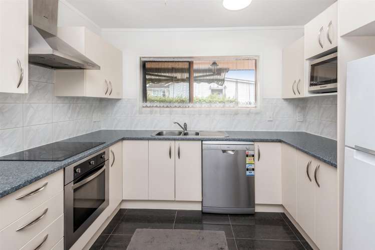 140 Bucklands Beach Road Bucklands Beach_7