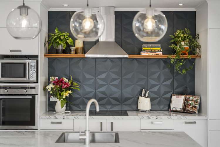 110 Everitt Crescent Whangamata_10