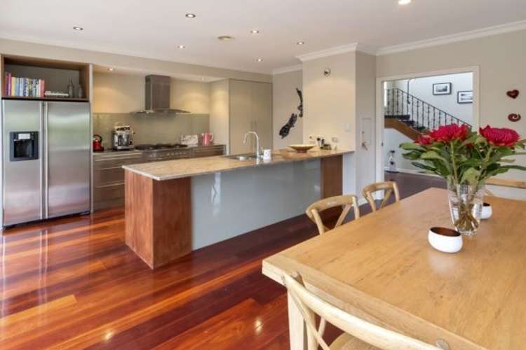 26 Oliver Twist Avenue Mellons Bay_12