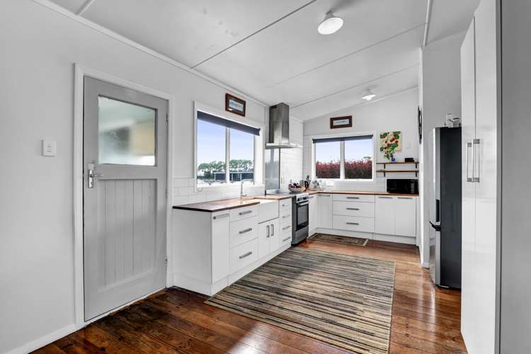 84 Mawhitiwhiti Road Normanby_9