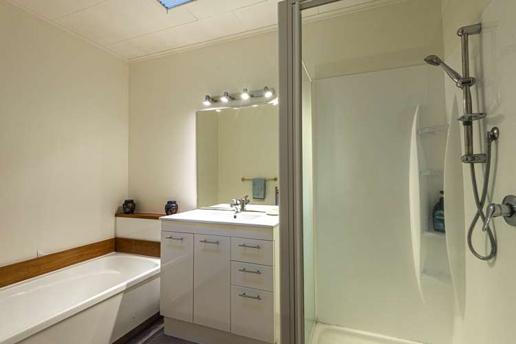 2/240 Fairway Drive Kamo_9