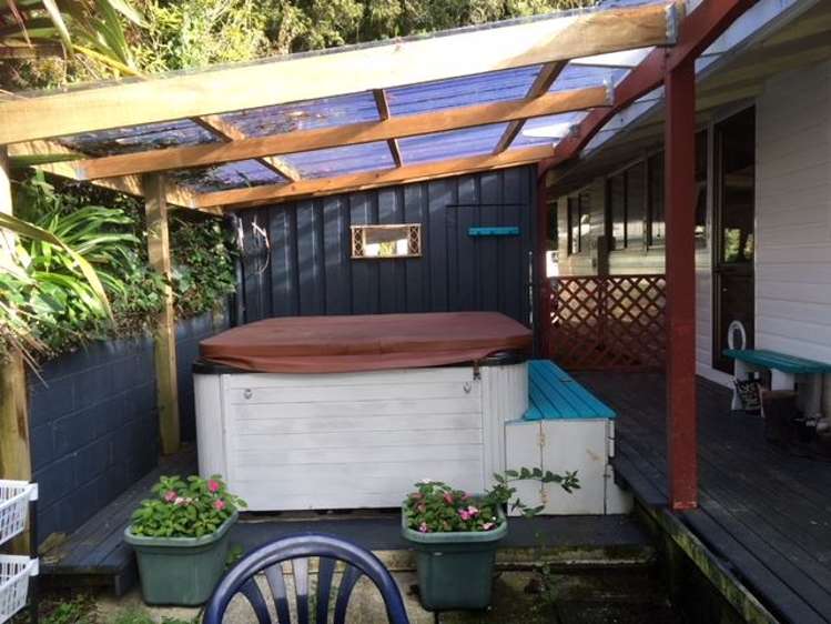 1415 Oparure Road Pomarangai_13