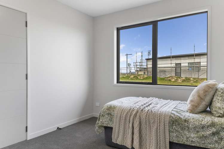 21 Wharariki Rise Wharewaka_15
