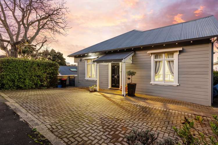 26 City Road Roslyn_38