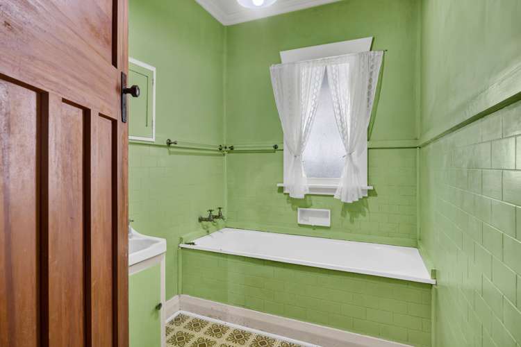 36 Percy Avenue Stratford_14