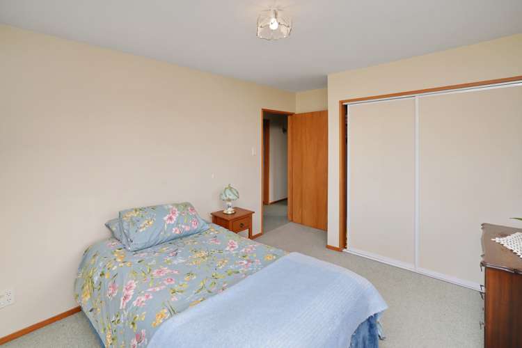 2/10 O'Briens Road Sockburn_12