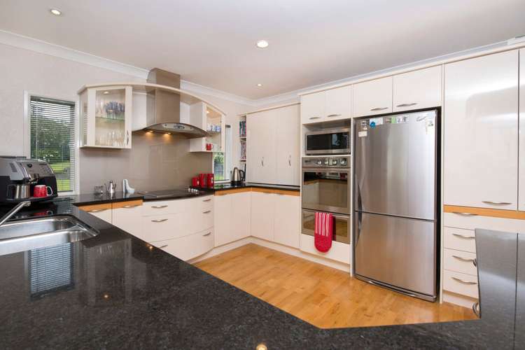 8 Bejoy Rise East Tamaki Heights_9