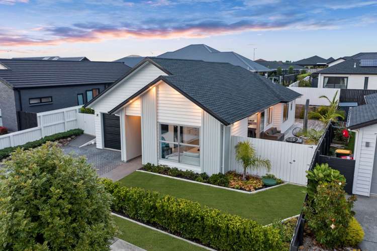 4 Betsy Lane Wainui_16