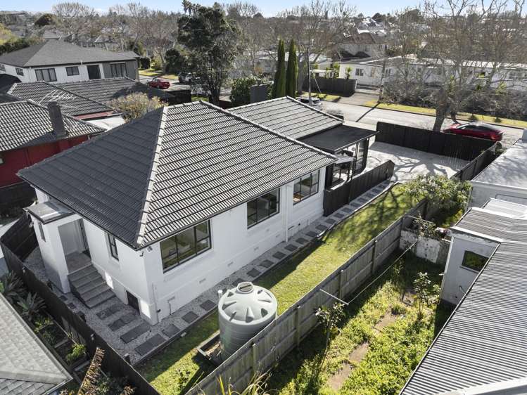 35 Freyberg Avenue Papatoetoe_18