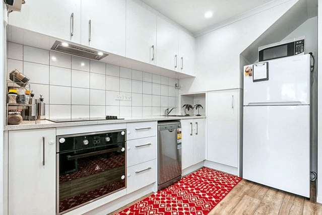 16 Pangu Way Mangere_3