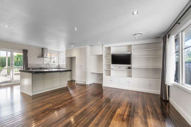 13 Amberley Avenue 1802_4