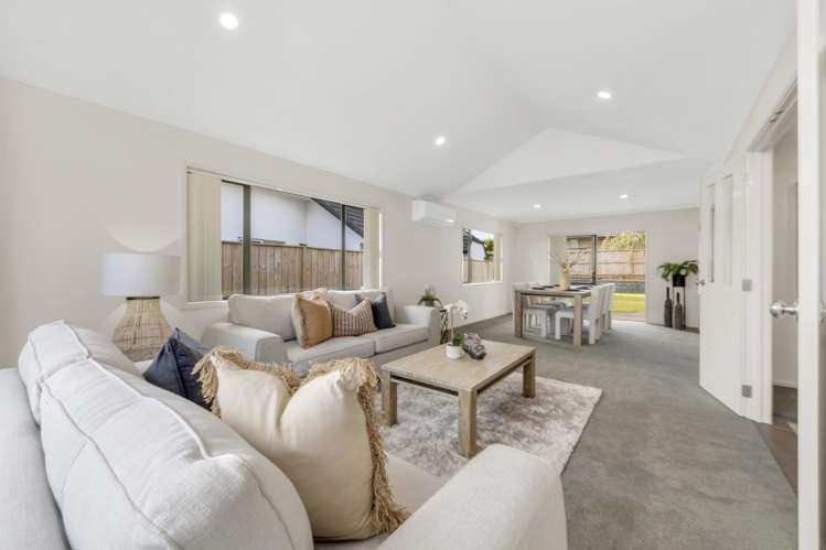 12 Duntrune Road Flat Bush_15