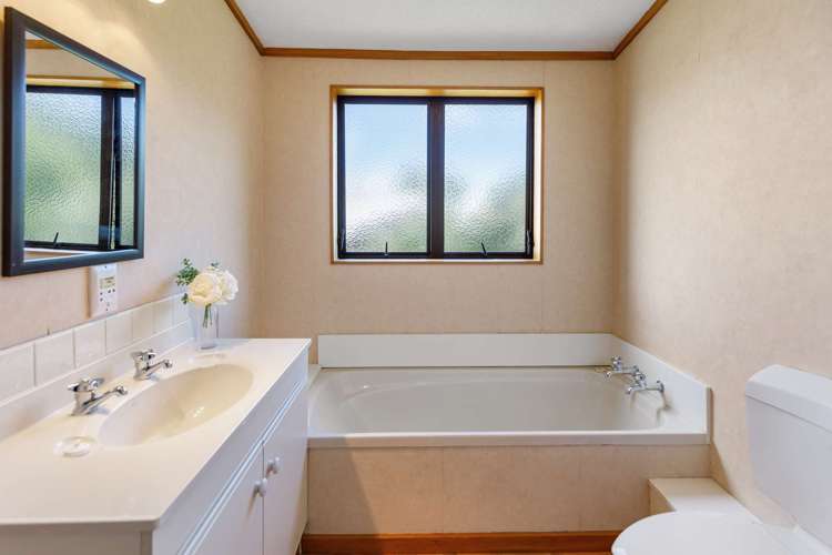 5 Newland Court Palmerston North Central_18