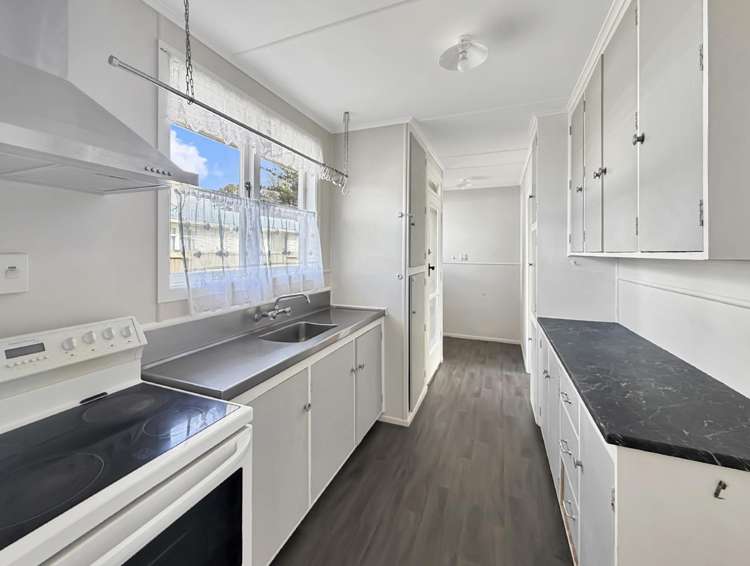 83 Saint Andrews Drive 11139_2
