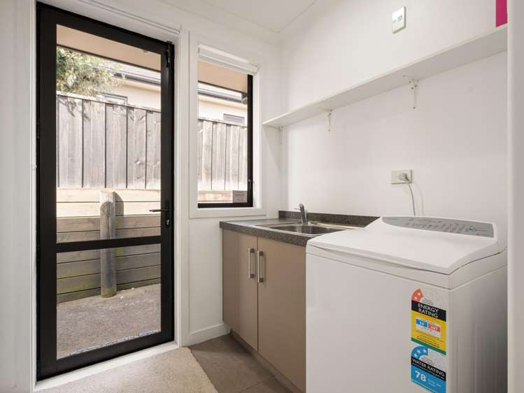 57 Somerton Drive Huntington_18