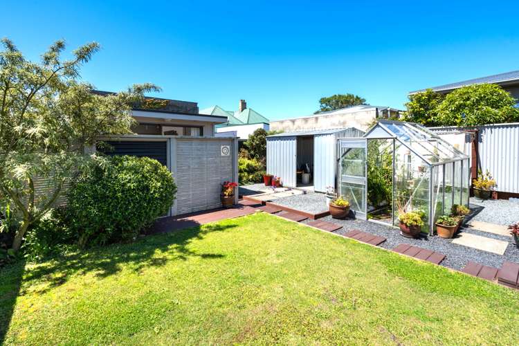 8 Hargest Crescent Saint Kilda_17