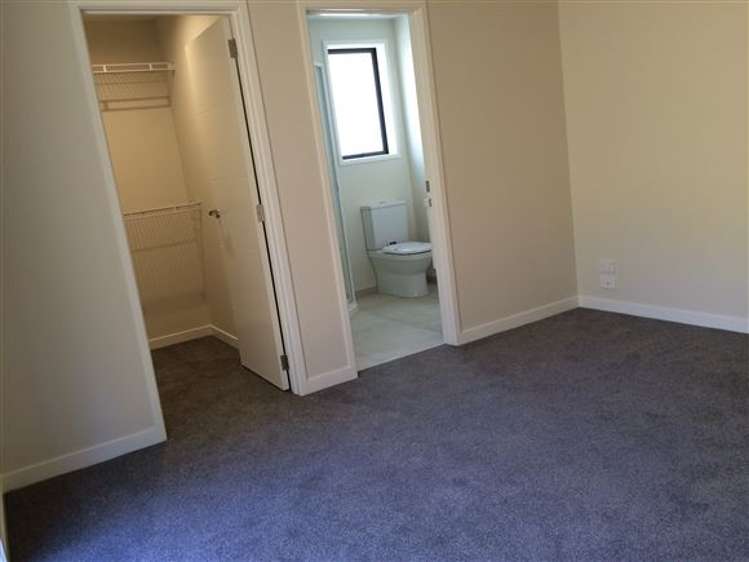 268 Ballintoy Park Drive Welcome Bay_11