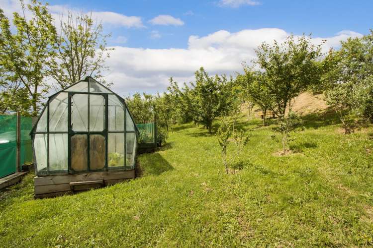 84 Kennedy Road Waikino_18