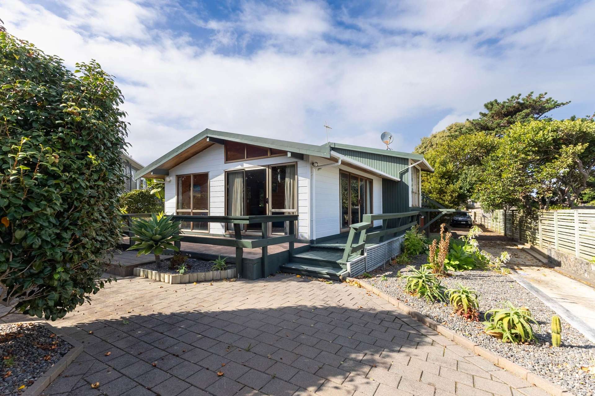6 Tahi Road Paraparaumu Beach_0