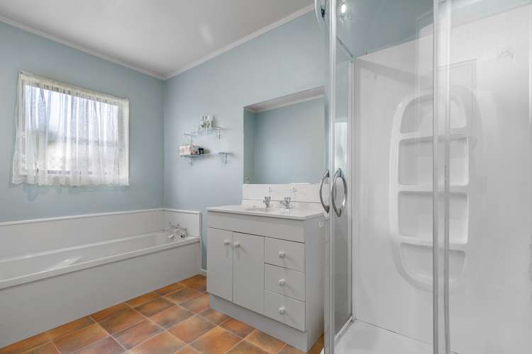 110 Burns Street Leamington_11