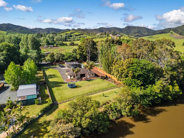 688 Puketona Road Paihia_21