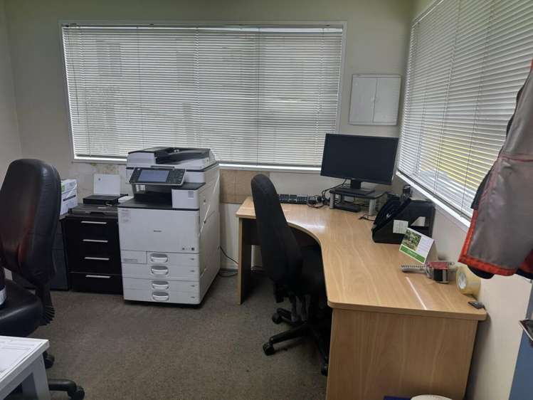 143 Breakwater Road New Plymouth_8