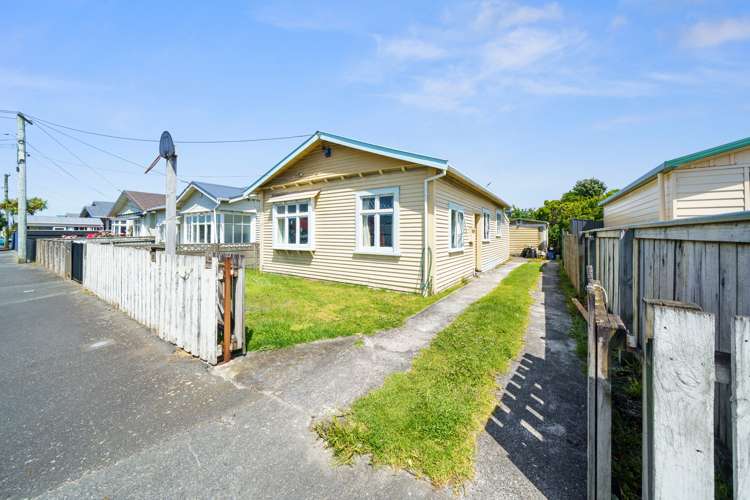 17 Collins Street Petone_13