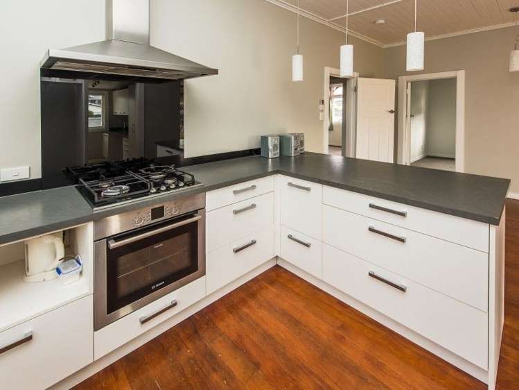 2 Surrey Road Springvale_1