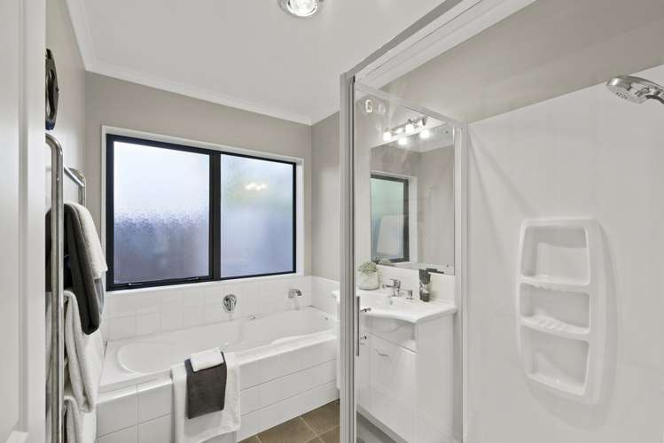 60 Seamount Drive Red Beach_13