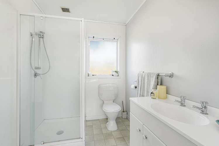 16 Cameron Road Hamilton East_12