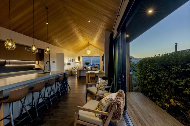 31 Falconer Rise Jacks Point_14