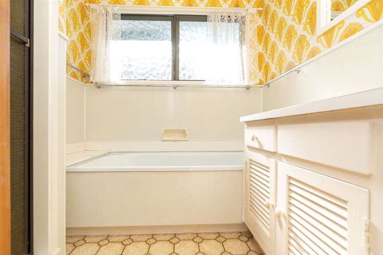 8 Robyn Place Dinsdale_7