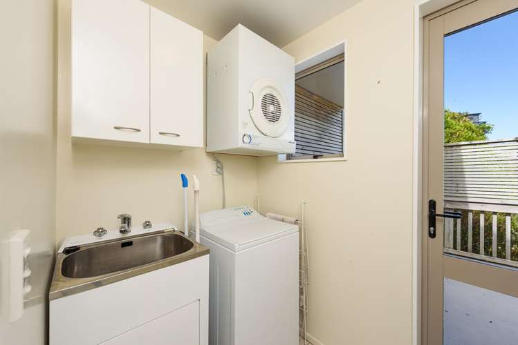 21b Pelorous Street Paparangi_17