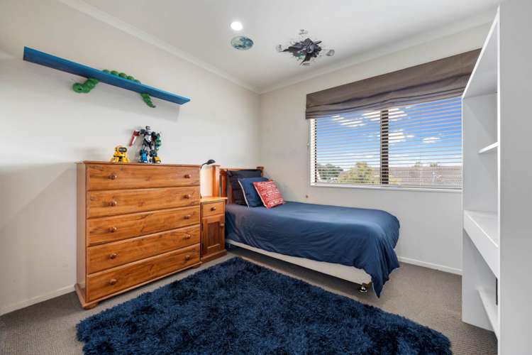 35 Turnberry Drive Wattle Downs_16