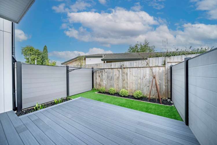 8/85 Cascades Road Pakuranga Heights_7