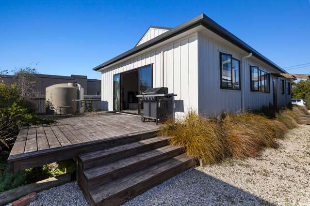 Stylish Modern Living in the Heart of Motueka