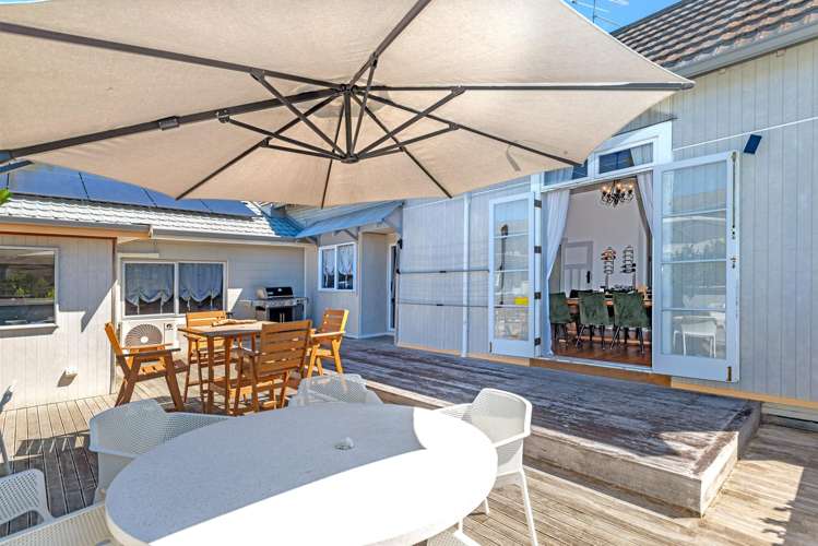 2 Carnarvon Street Gisborne Central_25