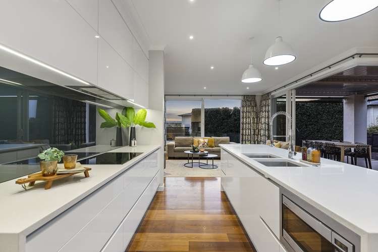 8 Verley Rise East Tamaki Heights_12