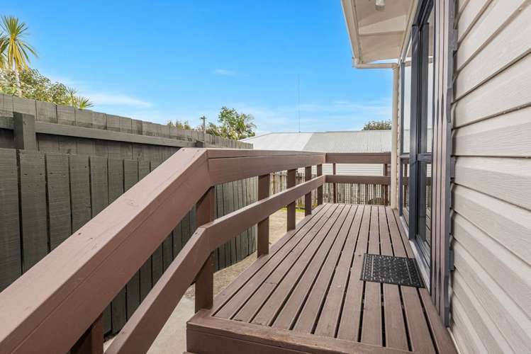 8a Raumati Crescent Onerahi_13