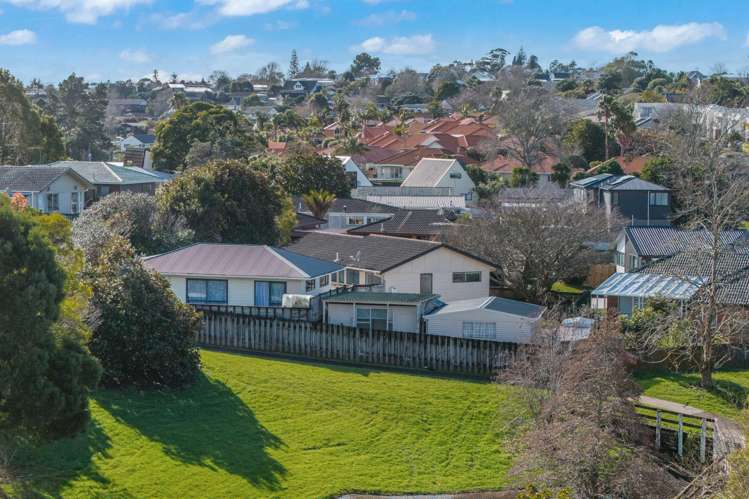 54 Mirrabooka Avenue Botany Downs_41