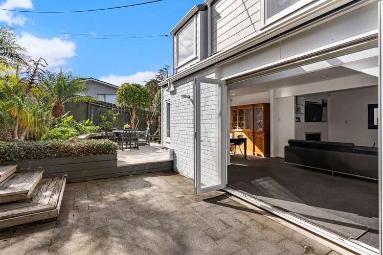 29 Auld Street Torbay_10
