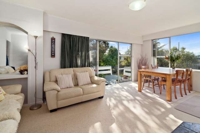 28 Fenruss Street Fairy Springs_2