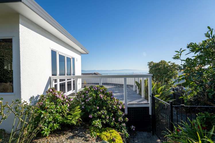 64 Tresillian Avenue Marybank_22