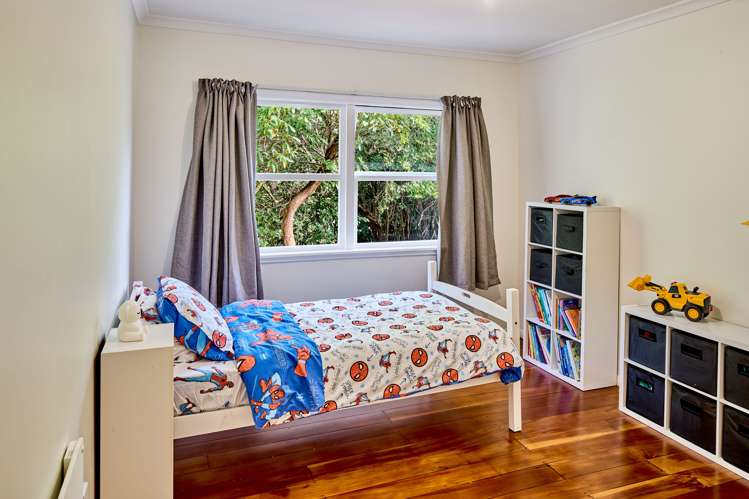 6 Matai Street Tawa_12